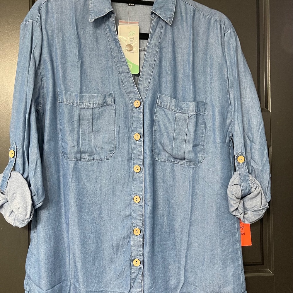 Long Sleeve Shirt with Pockets